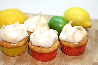 Zitronen- Muffin mit Baiser